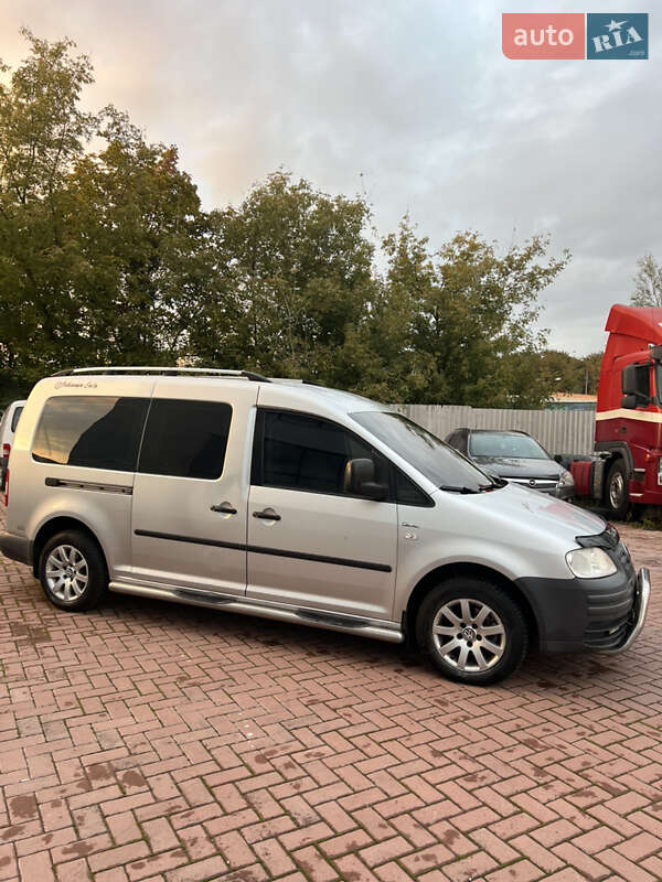 Минивэн Volkswagen Caddy 2009 в Ровно