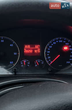 Минивэн Volkswagen Caddy 2009 в 