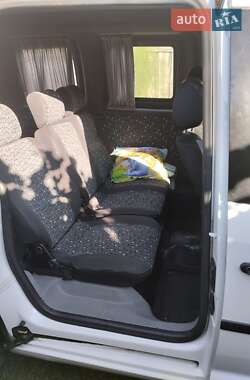 Минивэн Volkswagen Caddy 2004 в 