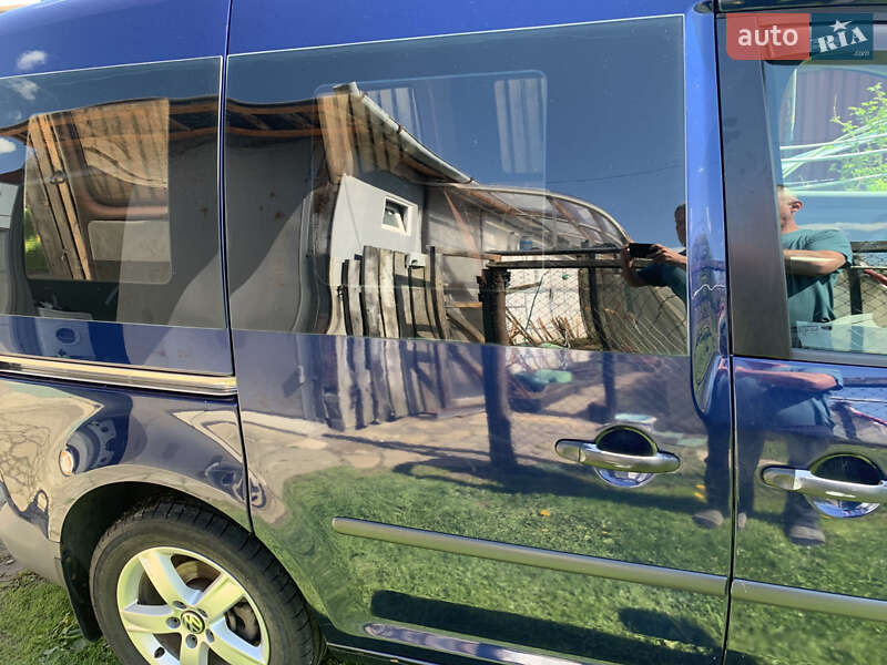 Минивэн Volkswagen Caddy 2007 в Болехове