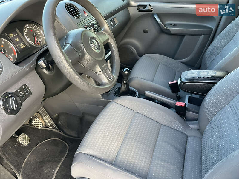 Минивэн Volkswagen Caddy 2011 в Солотвине фото 12 Минивэн Volkswagen Caddy 2011 в Солотвине