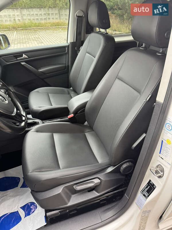 Минивэн Volkswagen Caddy 2016 в Львове
