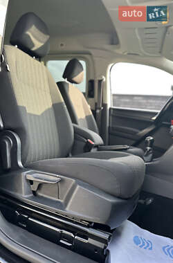 Минивэн Volkswagen Caddy 2016 в 