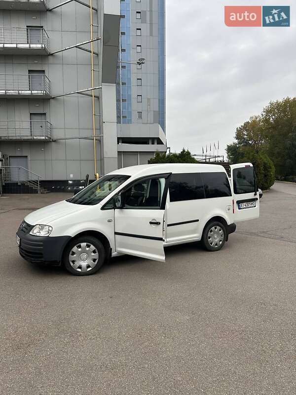 Минивэн Volkswagen Caddy 2005 в Киеве