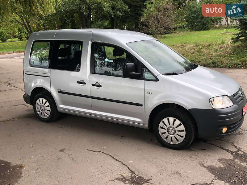 Минивэн Volkswagen Caddy 2010 в Ровно