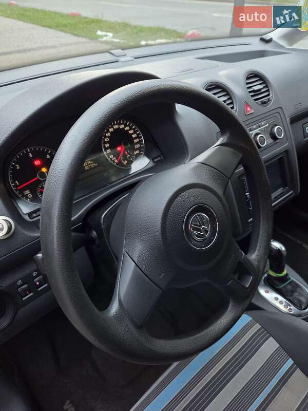Минивэн Volkswagen Caddy 2012 в Киеве