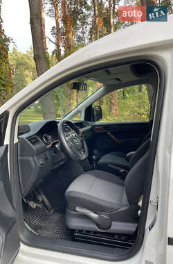 Грузовой фургон Volkswagen Caddy 2019 в 