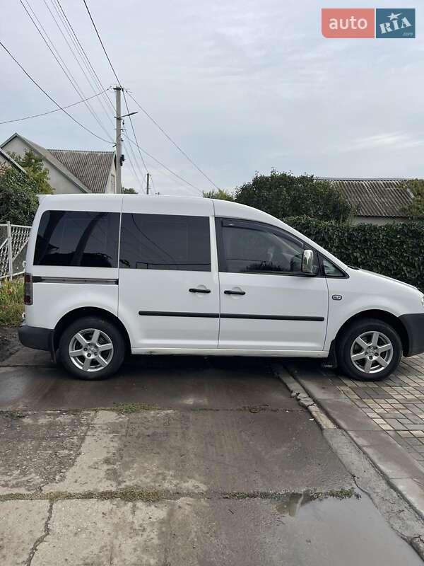 Минивэн Volkswagen Caddy 2008 в Раздельной