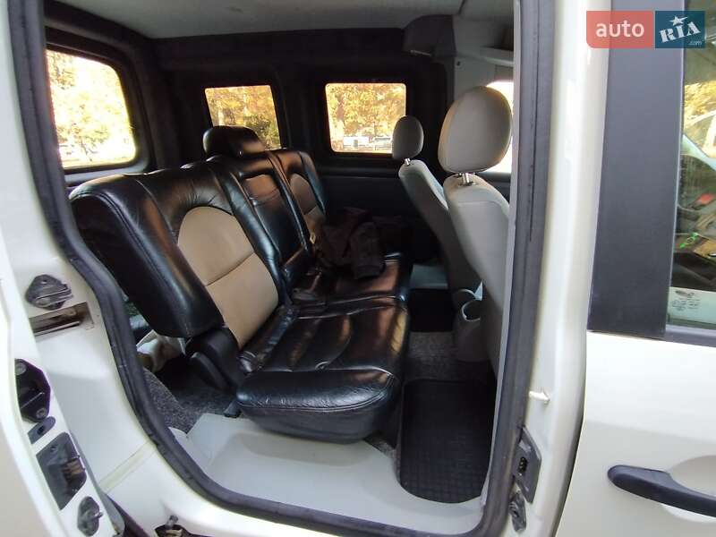 Минивэн Volkswagen Caddy 2005 в Желтых Водах