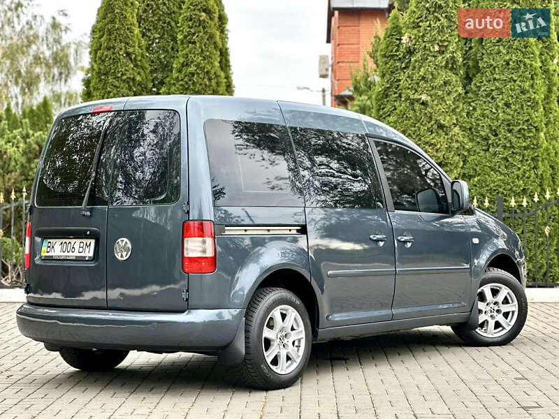 Минивэн Volkswagen Caddy 2004 в Кропивницком