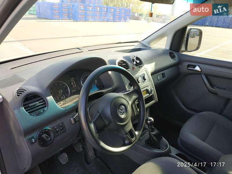 Минивэн Volkswagen Caddy 2010 в Чернигове