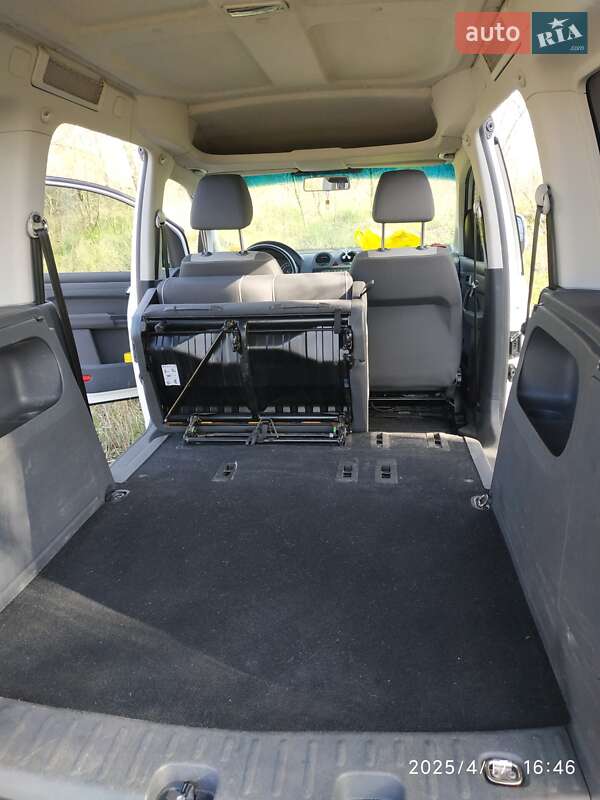 Минивэн Volkswagen Caddy 2010 в Чернигове