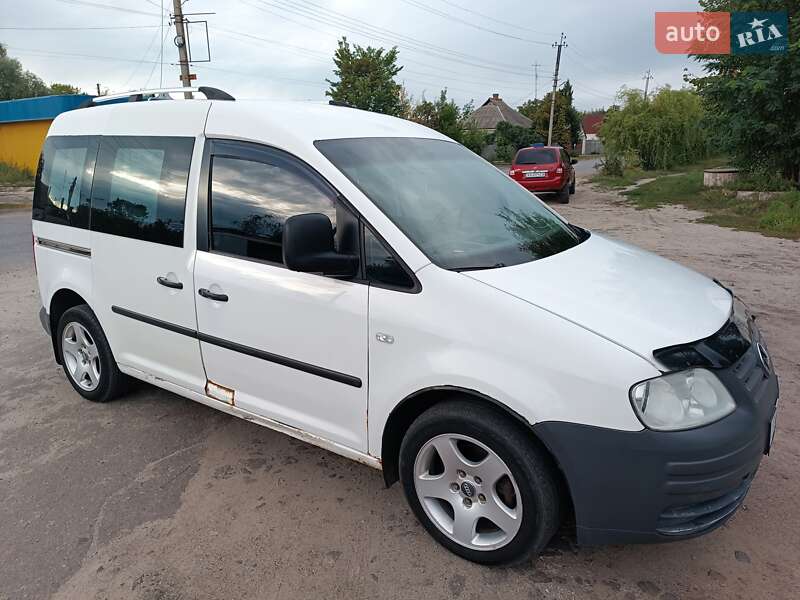 Грузопассажирский фургон Volkswagen Caddy 2004 в Змиеве