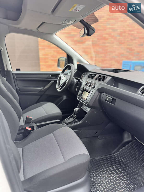 Минивэн Volkswagen Caddy 2020 в Киеве
