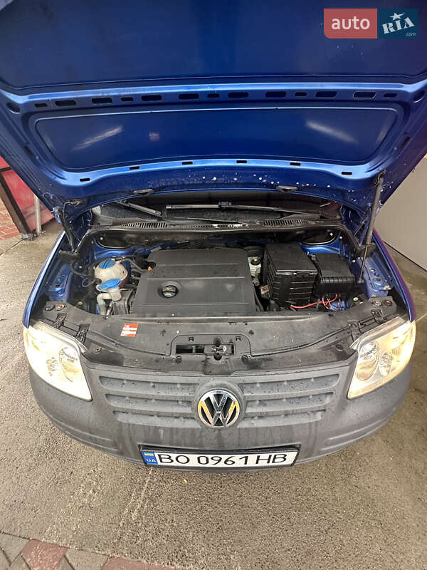 Минивэн Volkswagen Caddy 2005 в Збараже