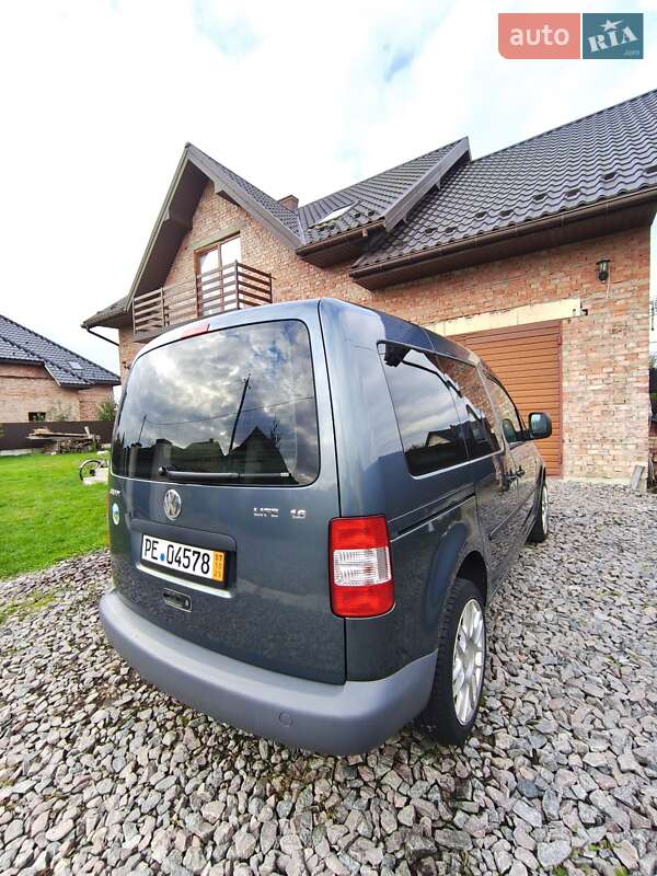 Минивэн Volkswagen Caddy 2006 в Львове