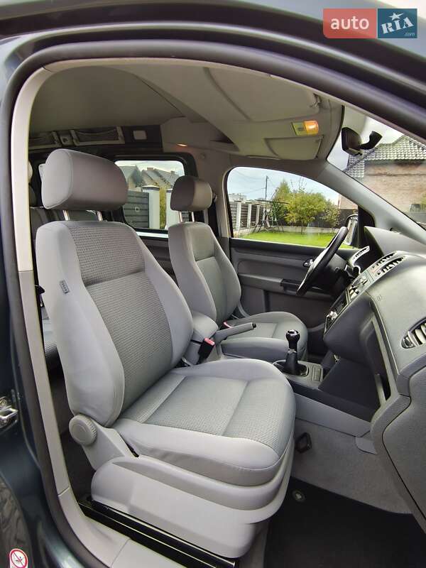 Минивэн Volkswagen Caddy 2006 в Львове