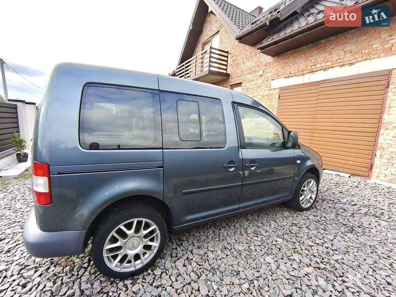 Минивэн Volkswagen Caddy 2006 в Львове