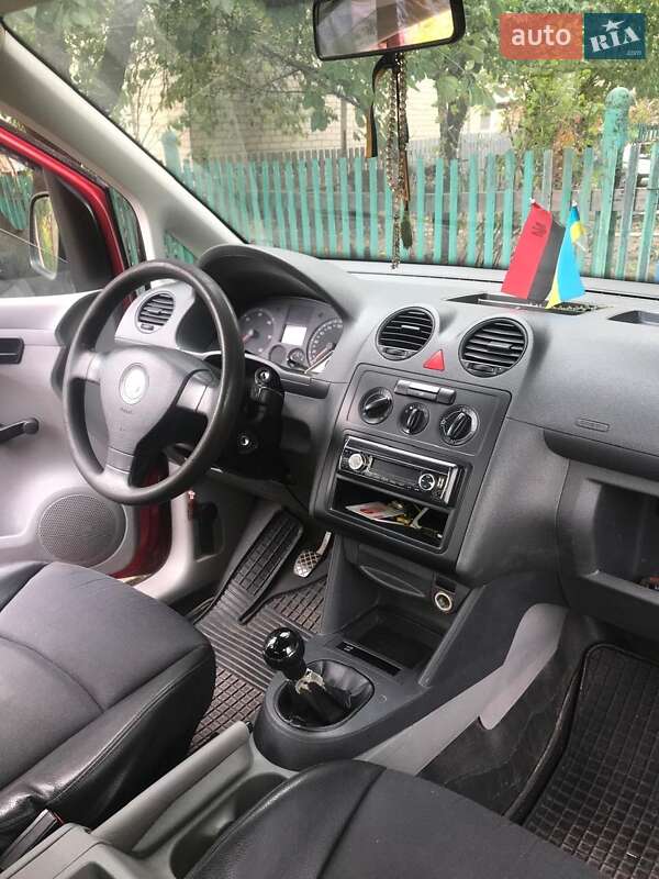 Минивэн Volkswagen Caddy 2007 в Кривом Роге