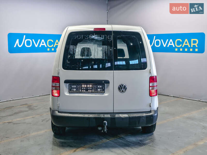 Грузовой фургон Volkswagen Caddy 2014 в Киеве