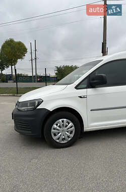 Грузовой фургон Volkswagen Caddy 2018 в 