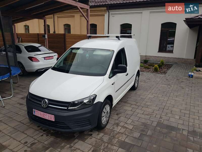 Грузовой фургон Volkswagen Caddy 2018 в Остроге