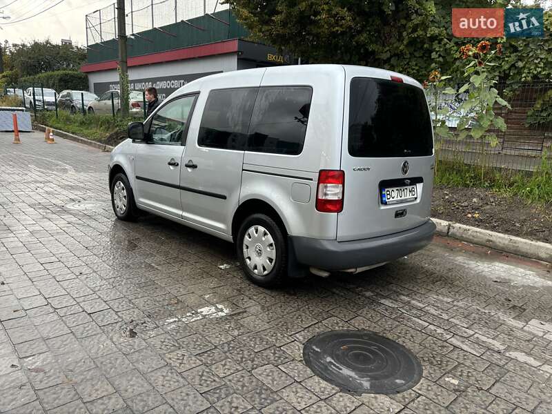 Минивэн Volkswagen Caddy 2008 в Львове