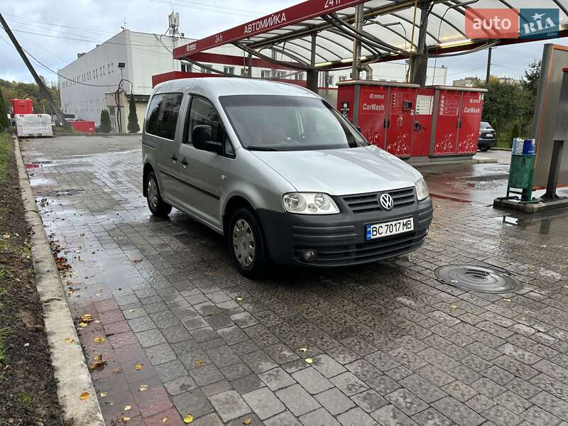 Минивэн Volkswagen Caddy 2008 в Львове