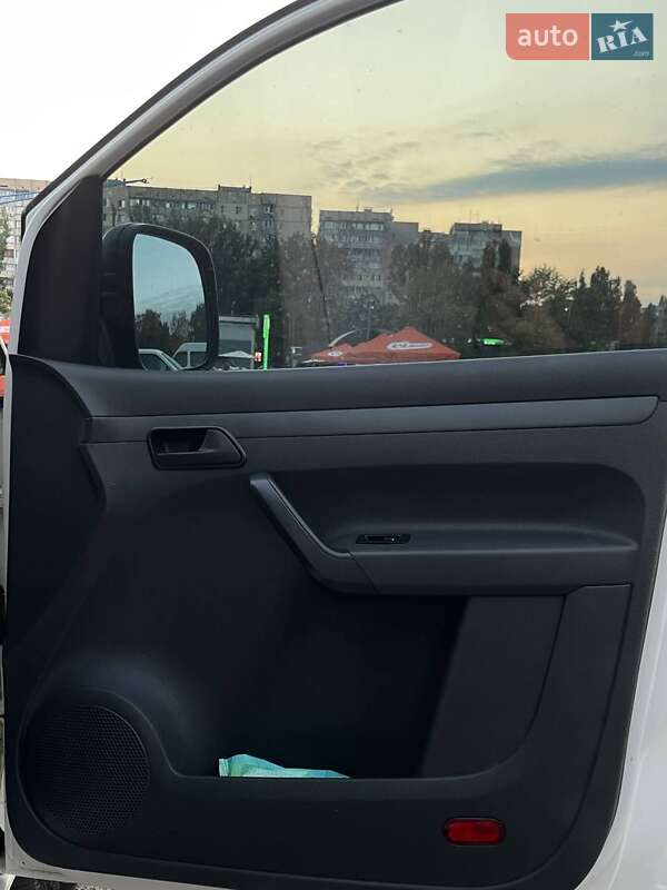 Минивэн Volkswagen Caddy 2013 в Одессе