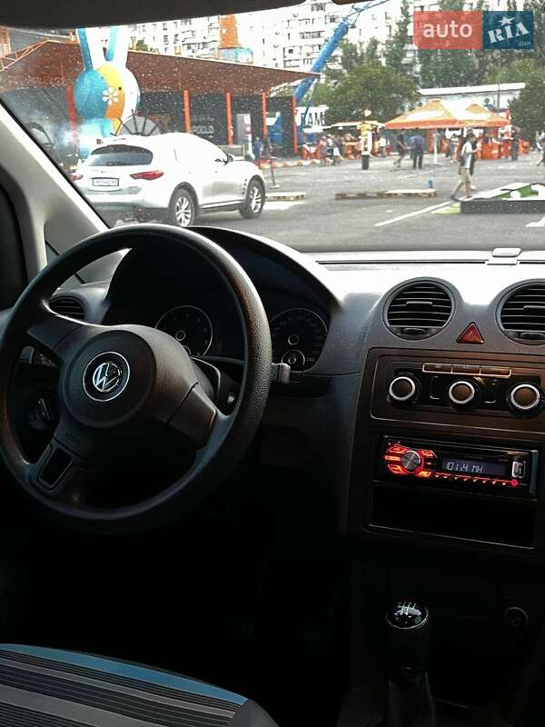 Минивэн Volkswagen Caddy 2013 в Одессе
