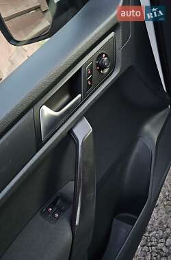 Минивэн Volkswagen Caddy 2017 в 