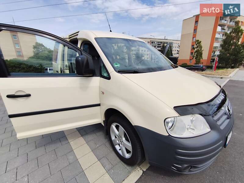 Минивэн Volkswagen Caddy 2010 в Журавном фото 3 Минивэн Volkswagen Caddy 2010 в Журавном