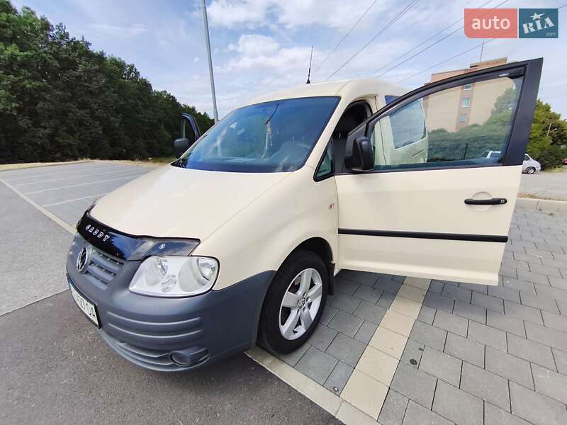 Минивэн Volkswagen Caddy 2010 в Журавном фото 22 Минивэн Volkswagen Caddy 2010 в Журавном