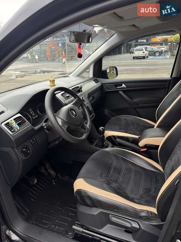 Минивэн Volkswagen Caddy 2015 в Тячеве