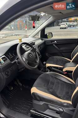 Минивэн Volkswagen Caddy 2015 в 