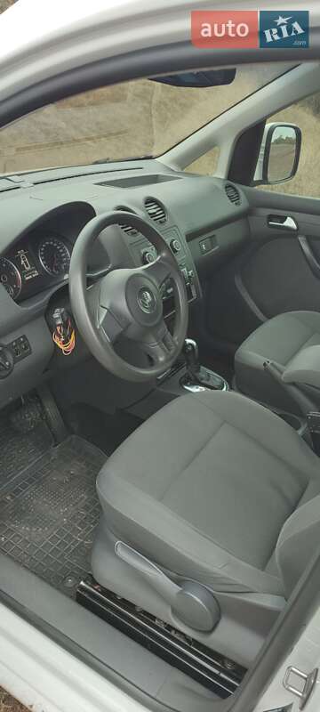 Мінівен Volkswagen Caddy 2014 в Дніпрі