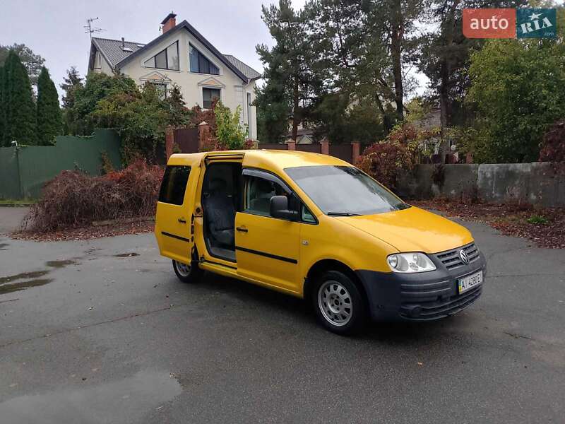 Минивэн Volkswagen Caddy 2006 в Киеве