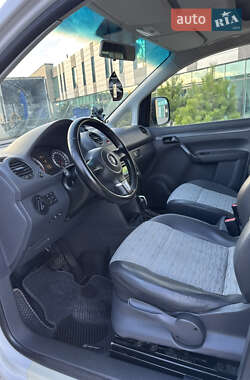 Минивэн Volkswagen Caddy 2011 в 
