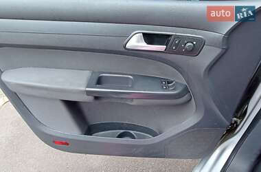 Минивэн Volkswagen Caddy 2015 в 