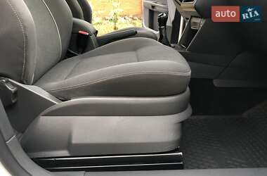 Минивэн Volkswagen Caddy 2011 в 