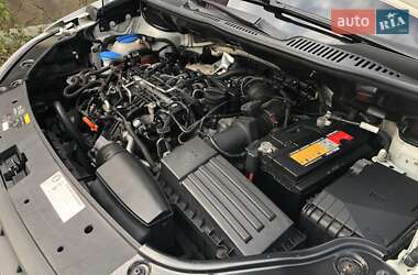 Минивэн Volkswagen Caddy 2011 в 