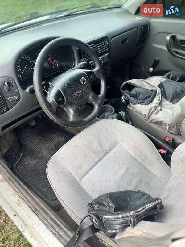 Грузовой фургон Volkswagen Caddy 2003 в Луцке фото 6 Грузовой фургон Volkswagen Caddy 2003 в Луцке