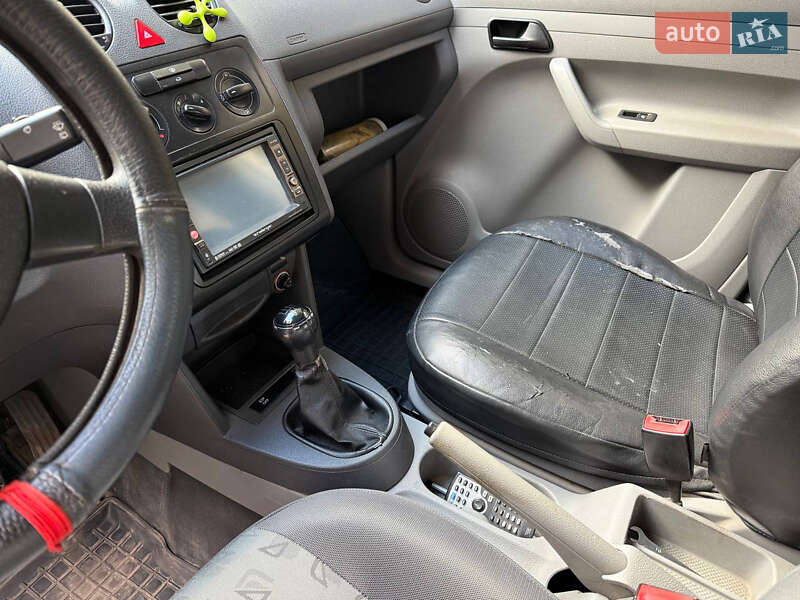 Минивэн Volkswagen Caddy 2007 в Днепре