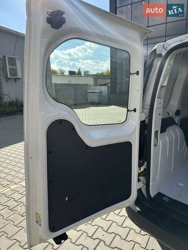 Мінівен Volkswagen Caddy 2022 в Чернівцях фото 10 Мінівен Volkswagen Caddy 2022 в Чернівцях