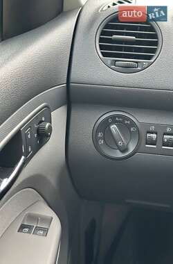 Минивэн Volkswagen Caddy 2009 в 