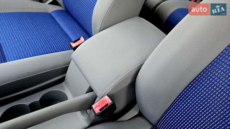 Минивэн Volkswagen Caddy 2006 в Полтаве фото 46 Минивэн Volkswagen Caddy 2006 в Полтаве