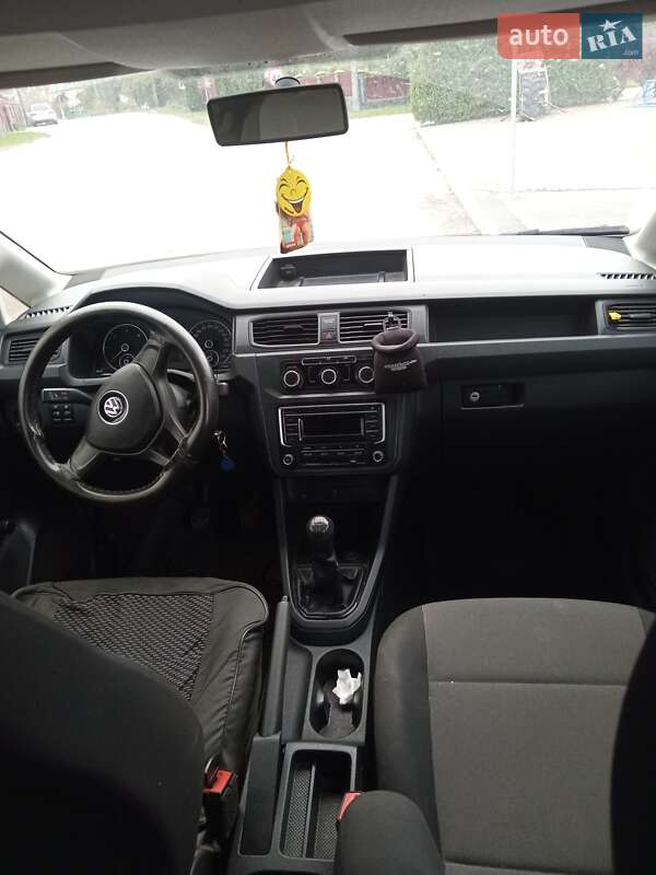 Минивэн Volkswagen Caddy 2016 в Иванове