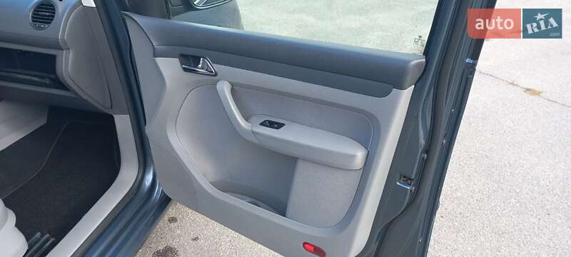 Мінівен Volkswagen Caddy 2009 в Вінниці