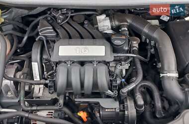 Минивэн Volkswagen Caddy 2009 в 