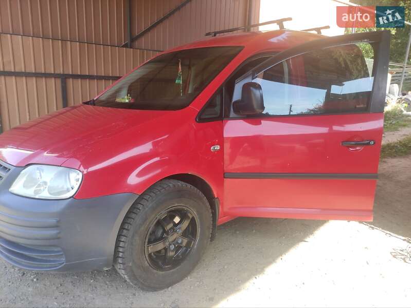 Минивэн Volkswagen Caddy 2005 в Вижнице